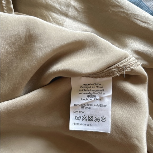 J Crew Silk Buttons Down Silk Shirt Size 0 - Picture 7 of 7